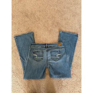 Women’s American eagle artist, stretch, faded jeans - size 10